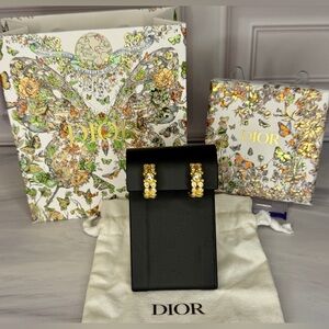 Christian Dior 18K Gold Plated Clip-On Earrings With Crystals | Full Inclusion